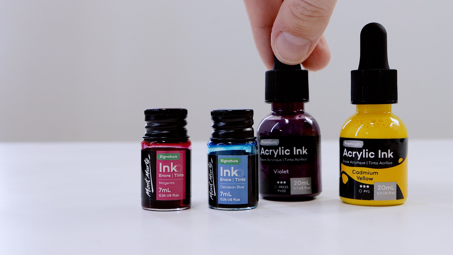 Guide to acrylic ink vs. drawing ink – Mont Marte Global
