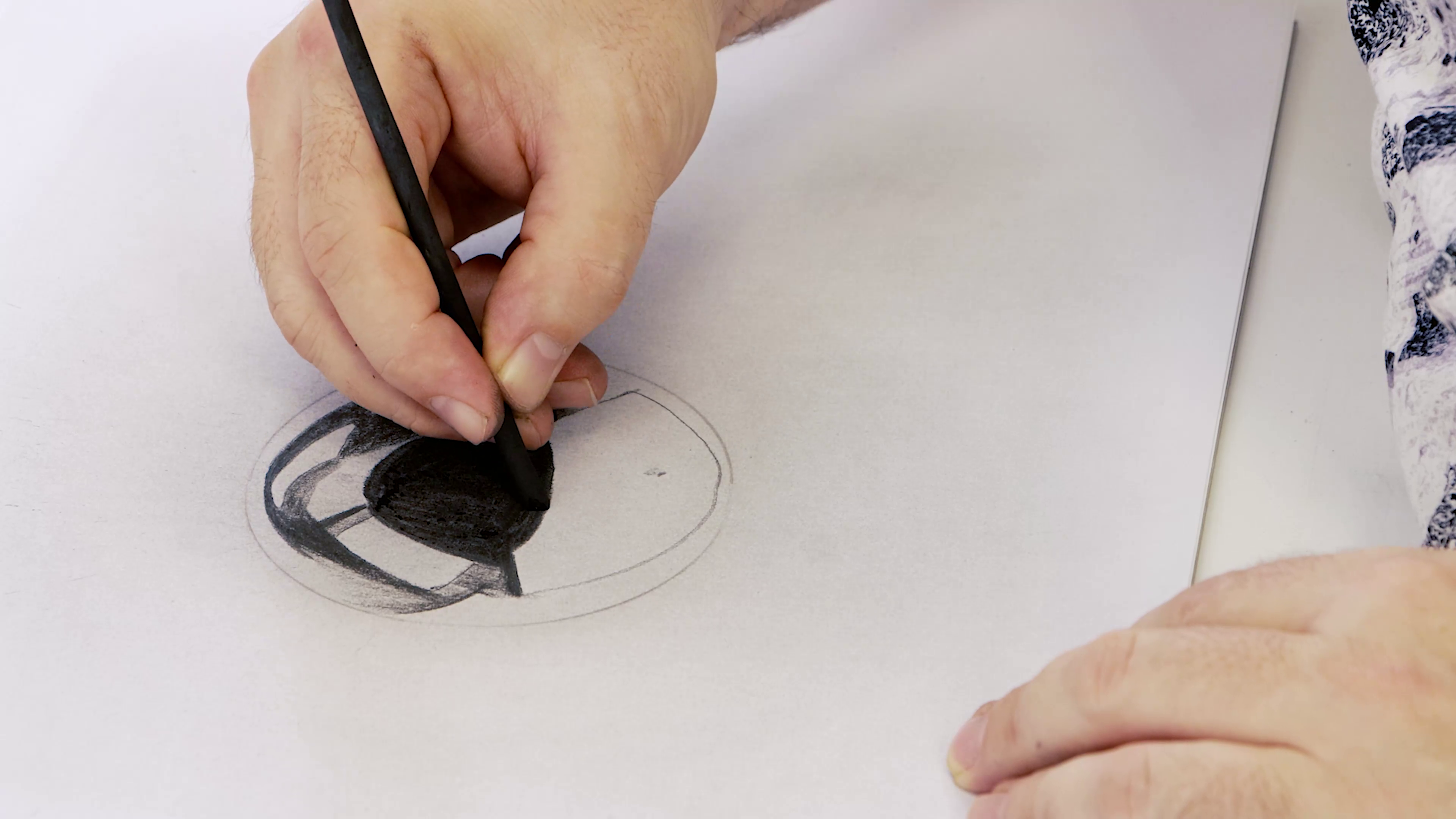 Refelective Drawing How to: draw reflective surfaces – Mont Marte Global