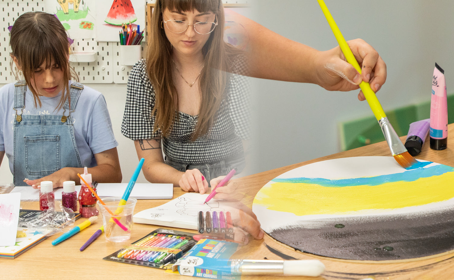 <p>Festive family<br/><strong>creativity</strong></p>